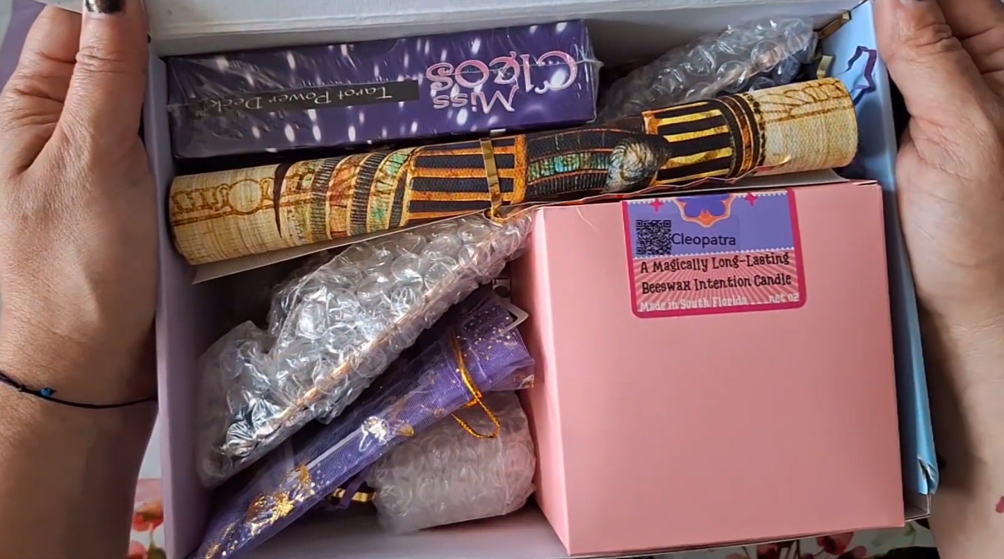✨ Cleopatra Manifestation Kit – Limited Edition Presale | Tarot Deck, Candle, Manifesting Oil, Perfume, Mirror ✨